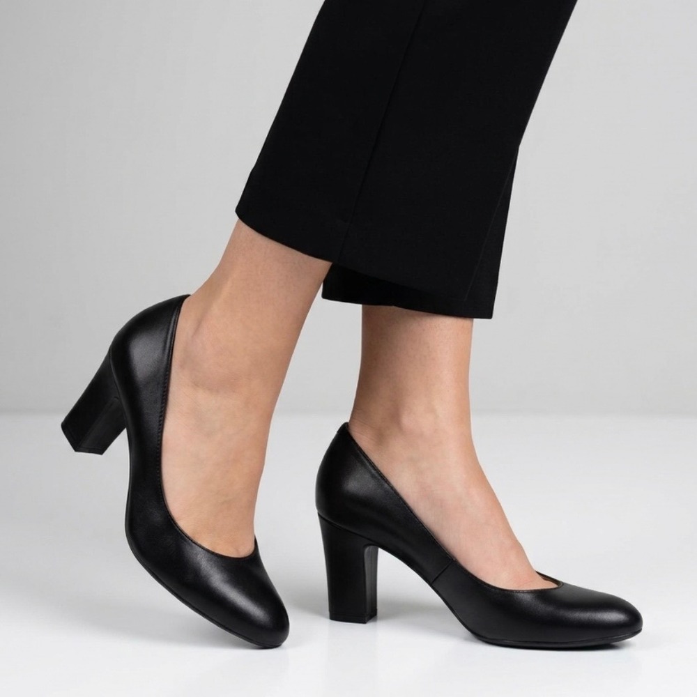 Aerosoles Octagon Black Leather Block Heel Pumps Womens 8.5M Work Career Classic